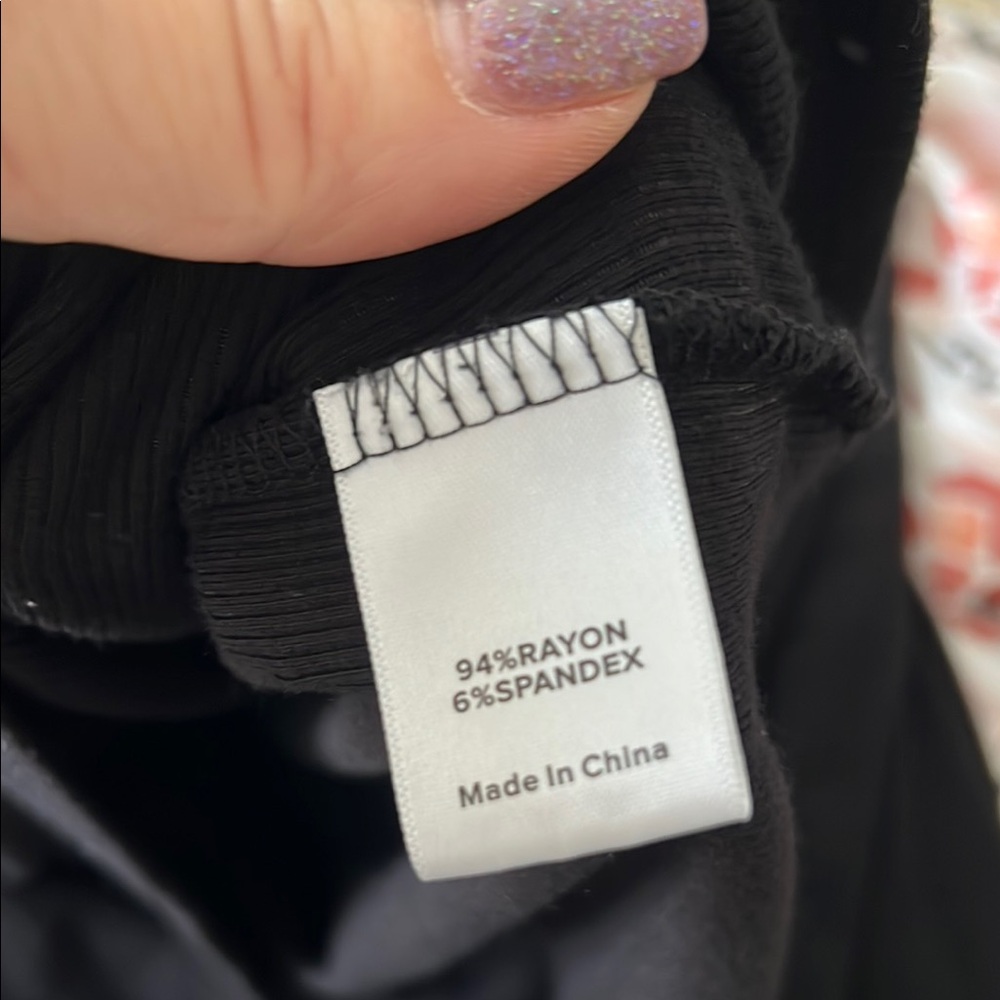 Evereve Black Rayon Spandex layering, long sleeve T-shirt - Picture 4 of 5